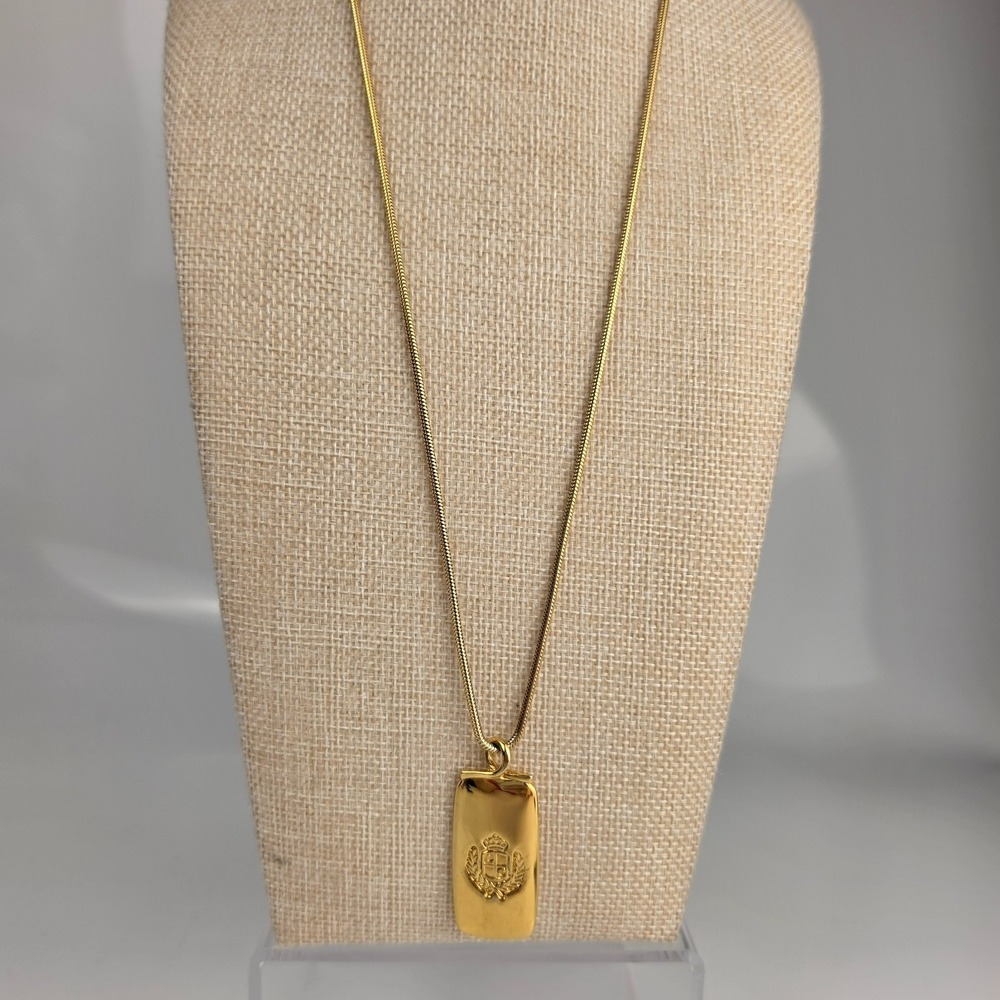 Vintage Liz Claiborne LCI Gold Tone Dog Tag Heraldic Crest Pendant Snake Chain